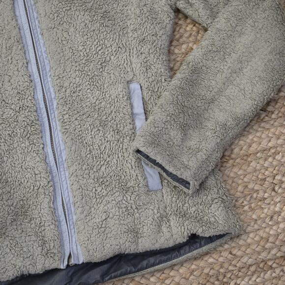 Patagonia‎ Fleece Full Zip Vintage Fuzzy Greenish Gray Jacket Womens Size XS - Picture 4 of 6
